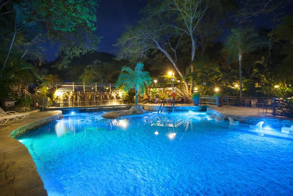 Rio Quente Resorts - Hotel Giardino Екстериор снимка