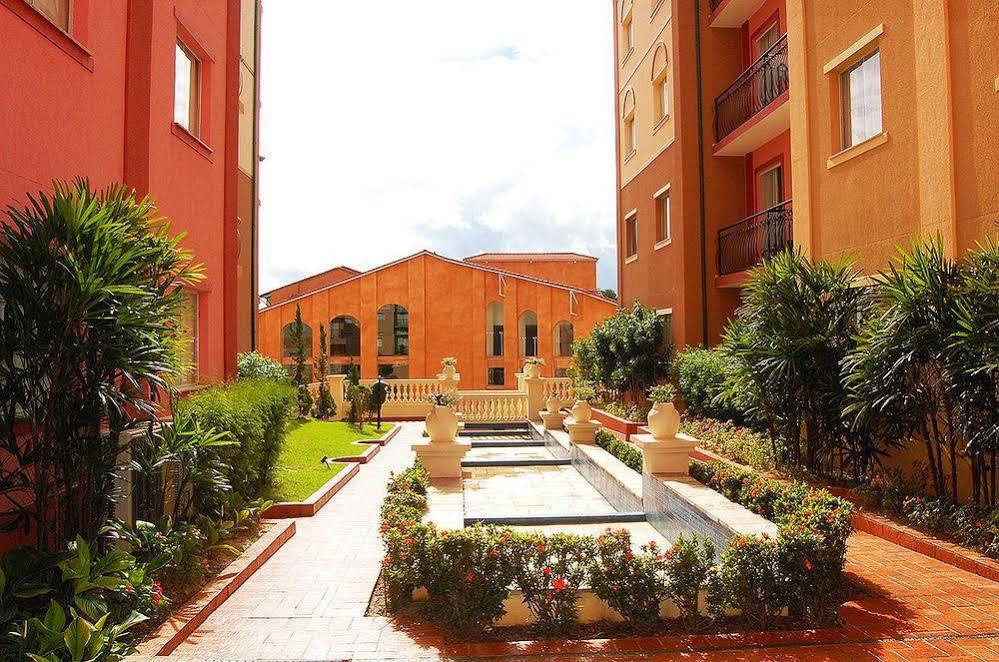 Rio Quente Resorts - Hotel Giardino Екстериор снимка